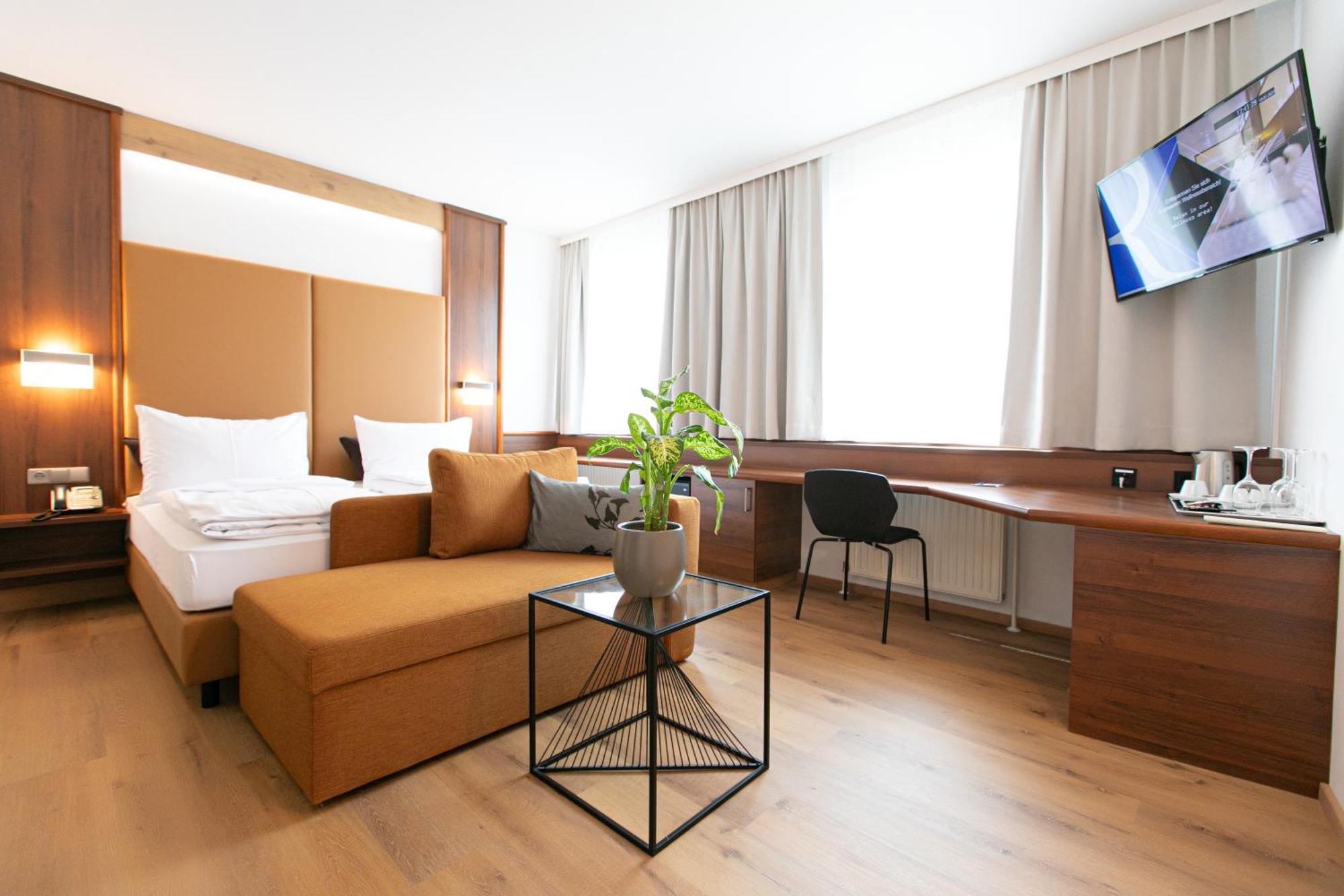 Das Reinisch Hotel - Near Vienna Airport Schwechat Buitenkant foto