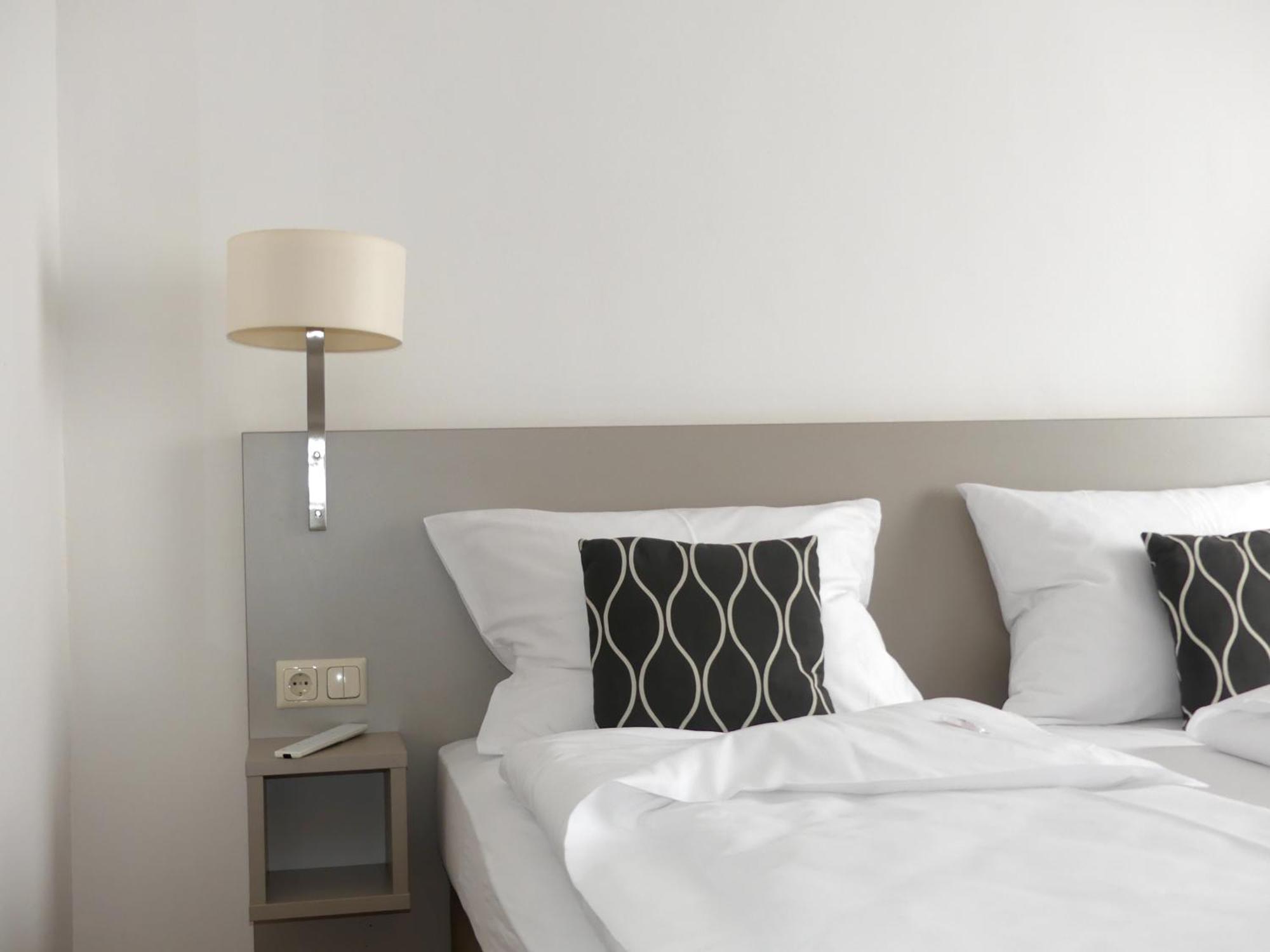 Das Reinisch Hotel - Near Vienna Airport Schwechat Buitenkant foto