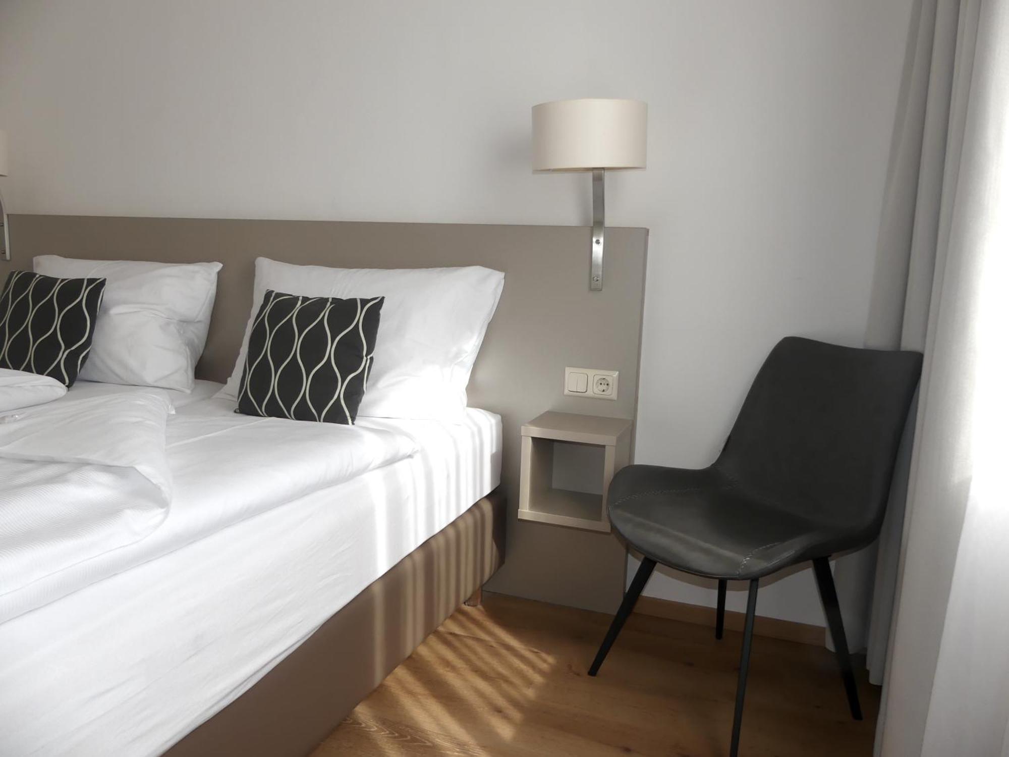 Das Reinisch Hotel - Near Vienna Airport Schwechat Buitenkant foto